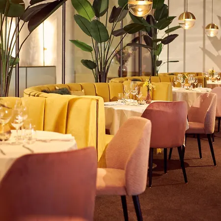 Hotel Der Valk 4*