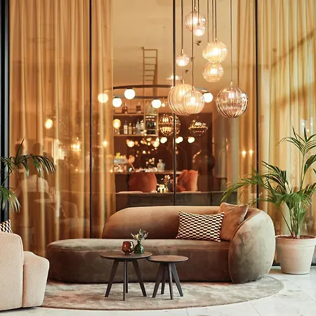 Der Valk Hotel 4*