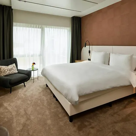 Hotel Der Valk 4*