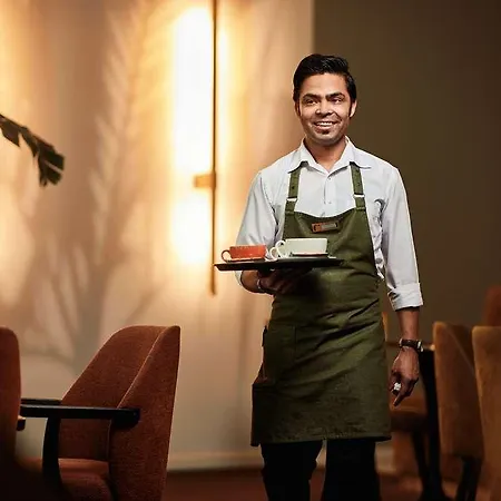 Der Valk מלון 4*