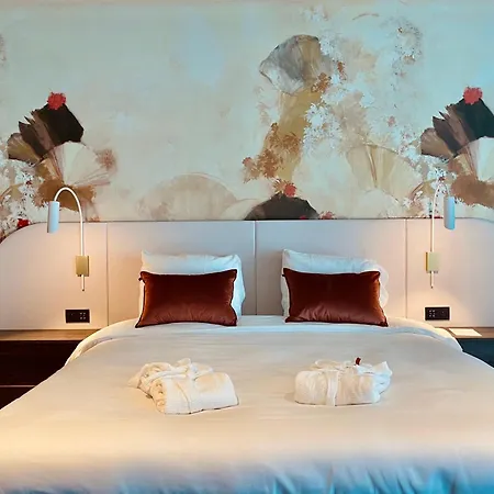 Hotel Der Valk 4*
