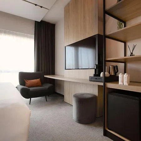 Der Valk Hotel 4*